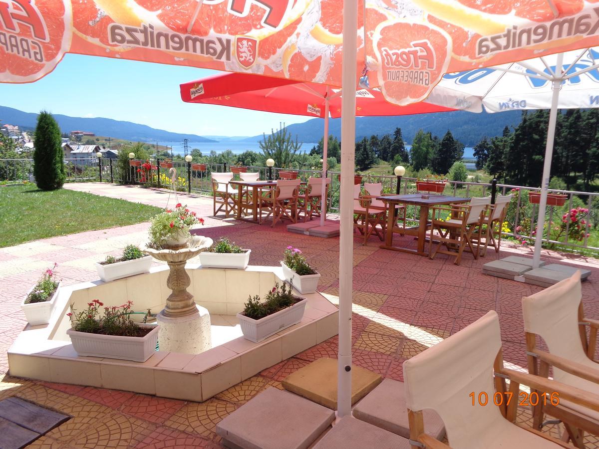 Family Hotel Panorama Sarnitsa Buitenkant foto